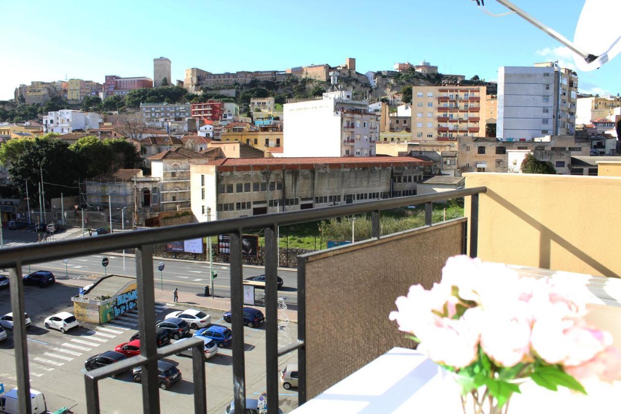 Luxuryhouse Boboetto Apartamento Cagliari Exterior foto